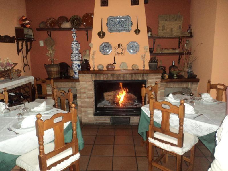 Burunchel Hotel San Julian מראה חיצוני תמונה