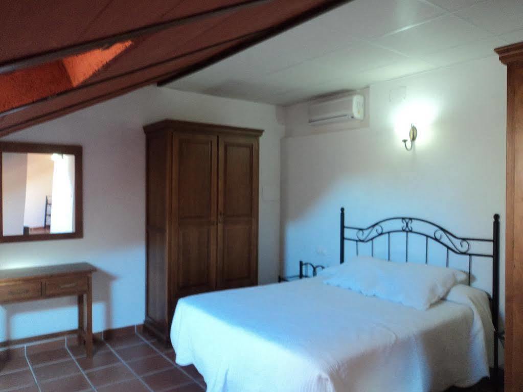 Burunchel Hotel San Julian מראה חיצוני תמונה